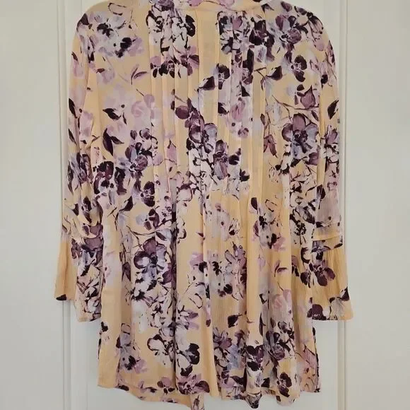J. Jill Pintucked Bell Sleeve‎ Floral Purple Peach 3/4 Sleeve Tunic Top size Sm. - Picture 6 of 10